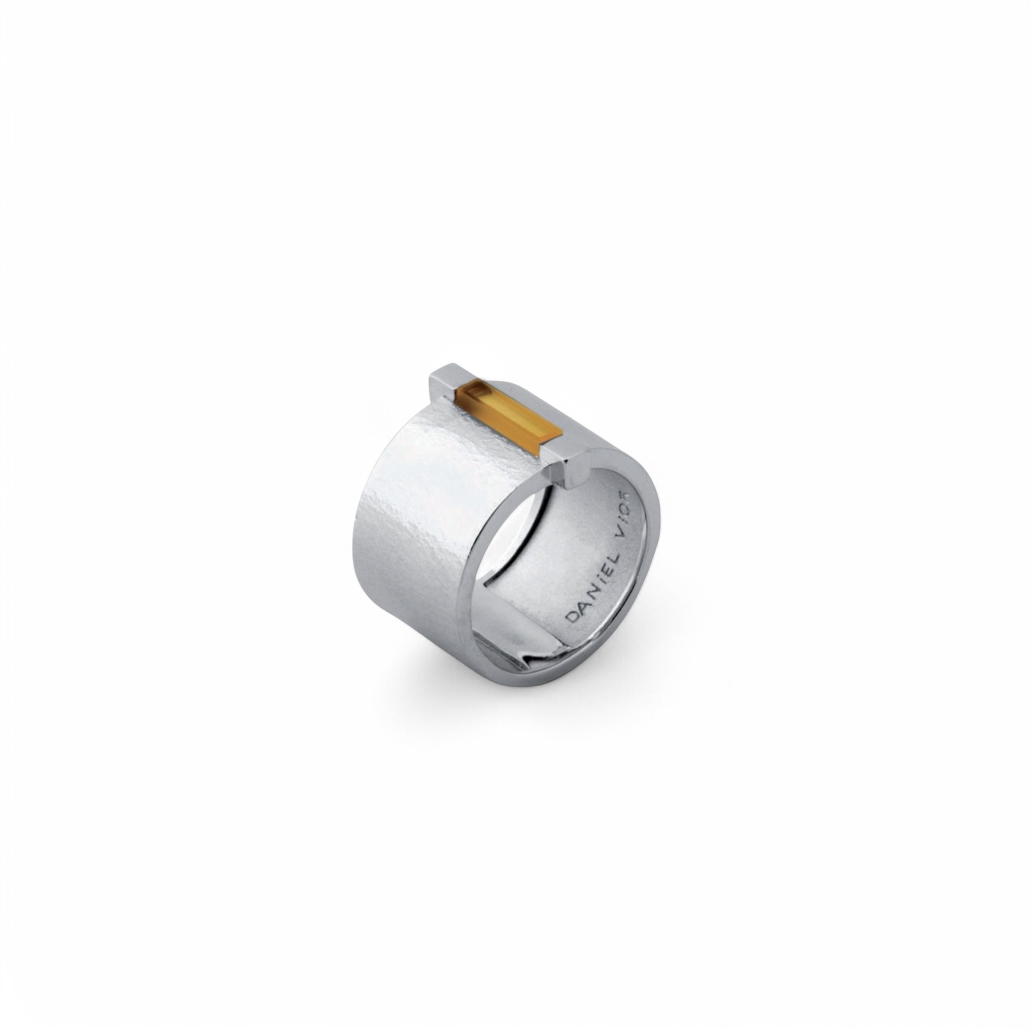 Hialineo Ring